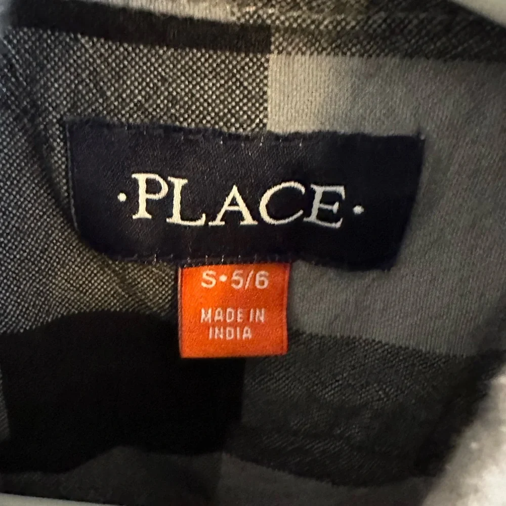 PLACE•Black & Gray Buffalo Plaid Button Down Shirt•S